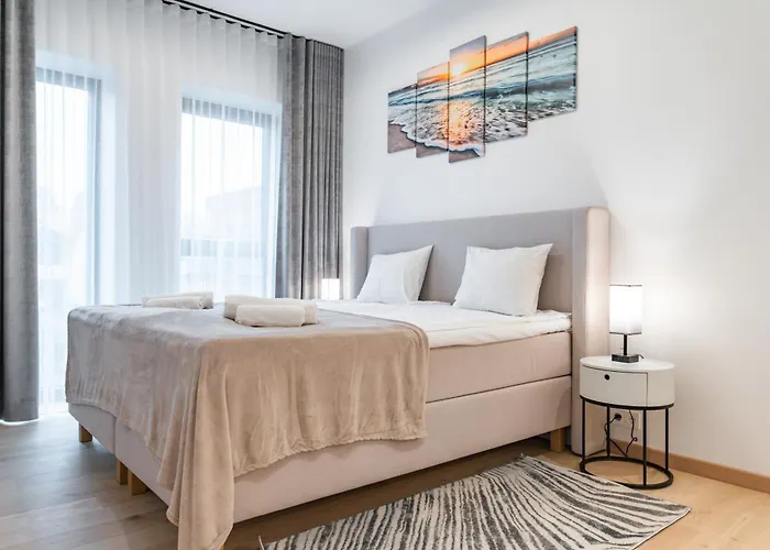 Sea View In Kalaranna District With Balcony And Free Parking Talin